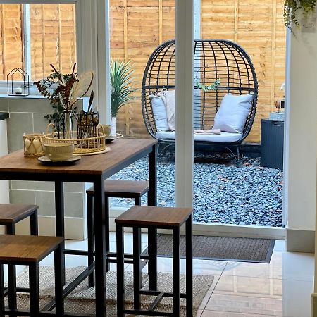 Urban 3 Bedroom Home In Kings Heath-Great Location Бирмингам Екстериор снимка