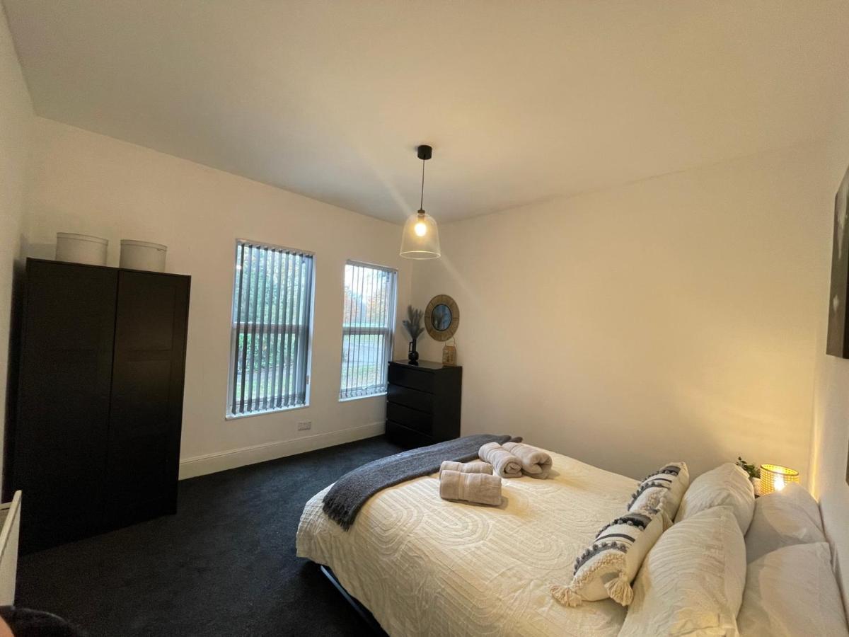 Urban 3 Bedroom Home In Kings Heath-Great Location Бирмингам Екстериор снимка