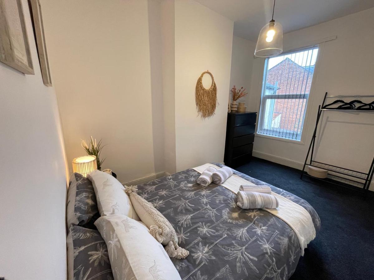 Urban 3 Bedroom Home In Kings Heath-Great Location Бирмингам Екстериор снимка